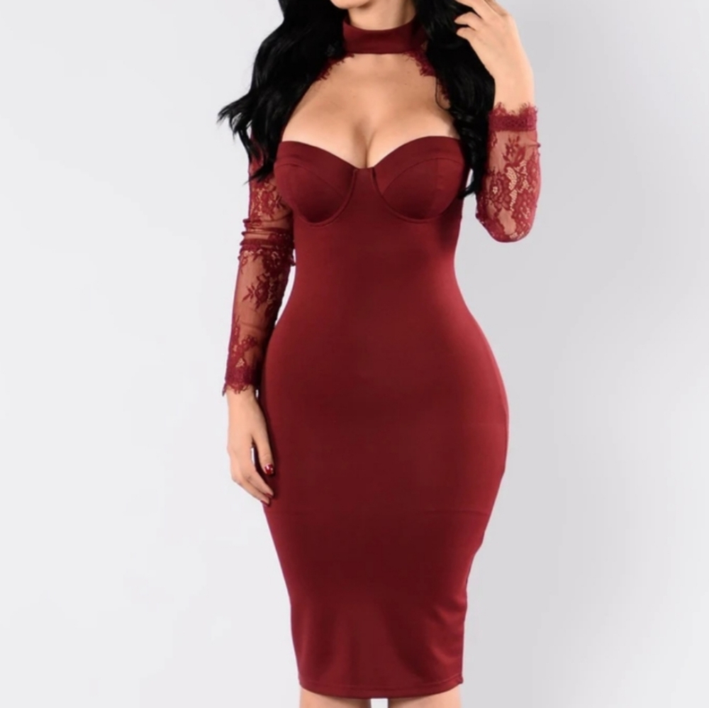 The case of lace dress